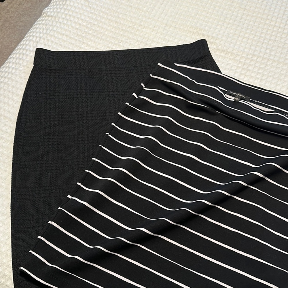 Set of 2 Banana Republic Skirts